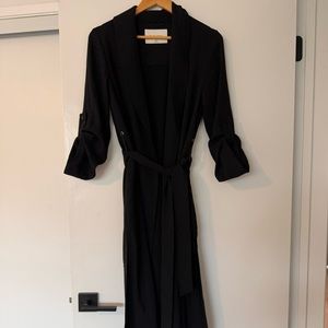 Aritzia Babaton Kahlo Robe Black XXS